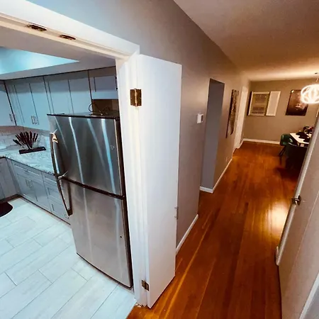 Cincinnati Cozy Entertainment Home Downtown